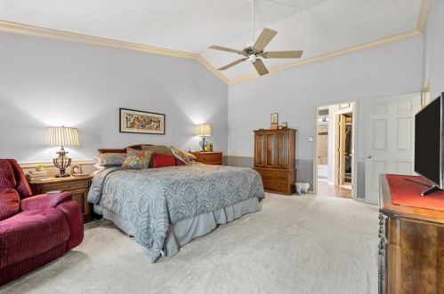 526 Leland Dr, Pittsburgh PA 15236-2758 exterior