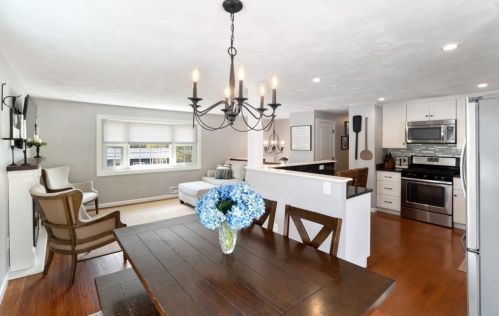 25 Catherine Dr, Peabody, MA 01960-3336