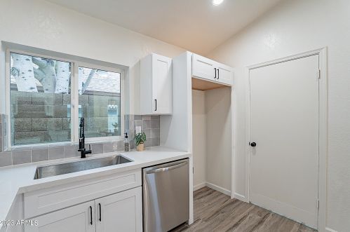 18230 17 Way, Phoenix AZ 85022-1309 exterior