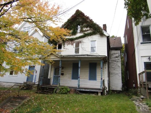 851 Rebecca Ave, Pittsburgh, PA 15221-2900