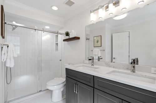 217 Plymouth St, Pittsburgh PA 15211-1233 exterior