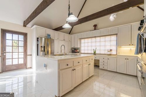 1620 Chevron Way, Atlanta GA  30350-4430 exterior