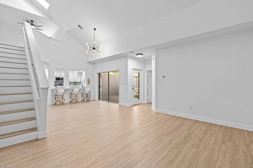 4227 Covey Cir, Naples FL 34109-2501 exterior