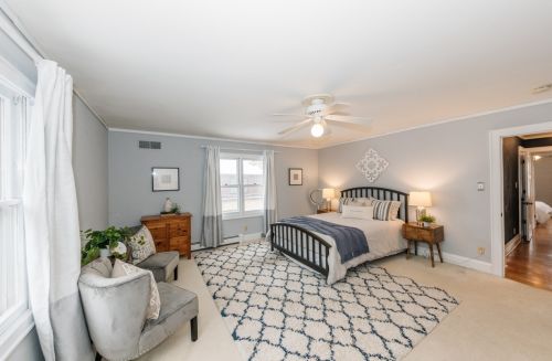 5030 Larkin St, Milwaukee WI 53217-5754 exterior