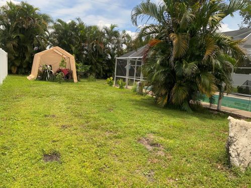 158 Ray Ave, Fort Pierce FL  34983-3046 exterior