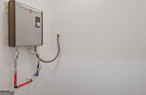 1179 Edgefield Dr, Atlanta GA  30310-3716 exterior