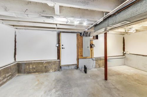 2779 Kenmore Ave, Chicago IL  60614-1305 exterior