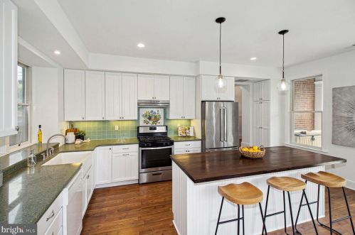 9206 Flower Ave, Silver Spring MD 20901-3438 exterior