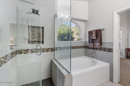 1620 Acoma Dr, Phoenix AZ 85032-5226 exterior