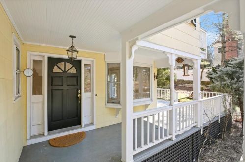 71 Indian Harbor Dr, Greenwich, CT 06830-7107