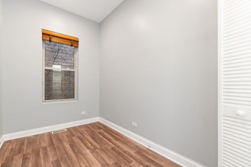 3341 Hamilton Ave, Chicago IL 60608-6036 exterior