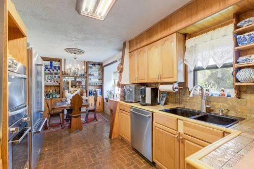 12422 Deer Trak, Austin TX 78727-5746 exterior