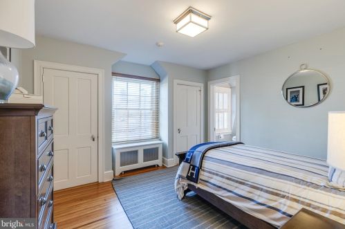 2101 Delancey St, Philadelphia PA 19103-6408 exterior