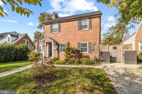 116 Moncure Dr, Alexandria, VA 22314-4909