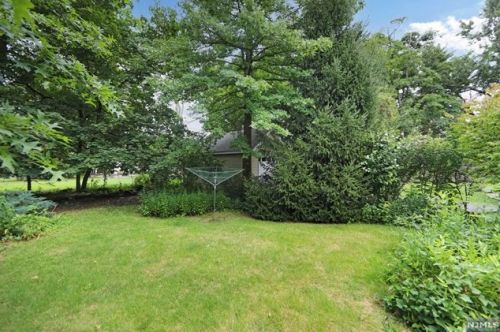 115 Oakdene Ave, Teaneck NJ  07666-4169 exterior