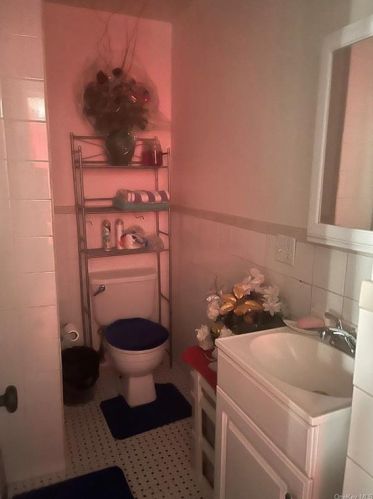 129 Cottage Ave, Mount Vernon NY 10550-1404 exterior