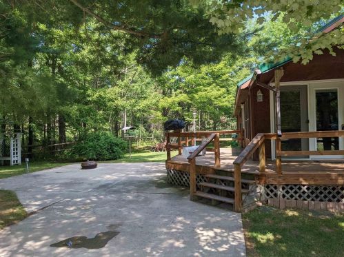 13735 Bonita Rd, Suring, WI 54174-8905