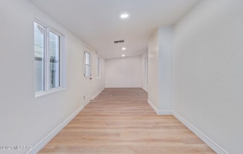 2109 Grant Rd, Tucson AZ  85719-3412 exterior