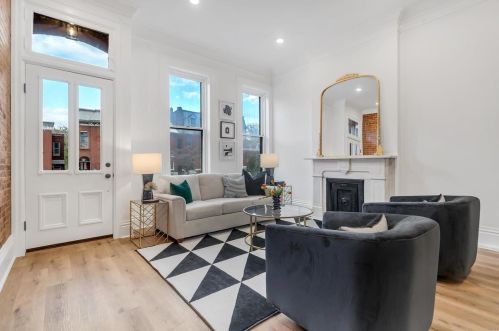 2646 Russell Blvd, Saint Louis MO 63104-2608 exterior