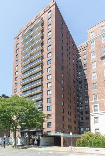 180 Beacon St, Boston MA exterior