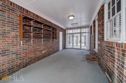 2128 Rockdale Cir, Lithonia GA 30078-3450 exterior