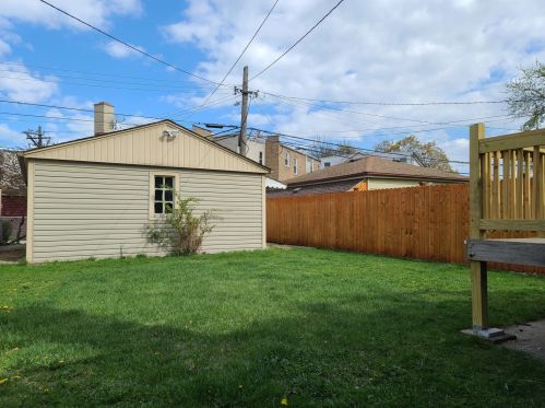 6217 Nagle Ave, Chicago IL  60638-4207 exterior