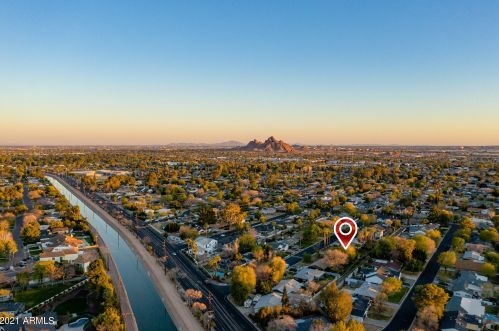 3842 50th Pl, Phoenix AZ 85018-4413 exterior