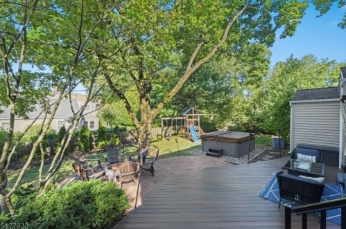 1545 Martine Ave, Scotch Plains NJ 07076-2901 exterior