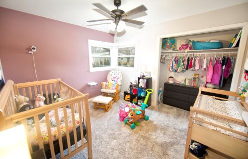 5581 Honey Creek Dr, Milwaukee WI  53221-4062 exterior