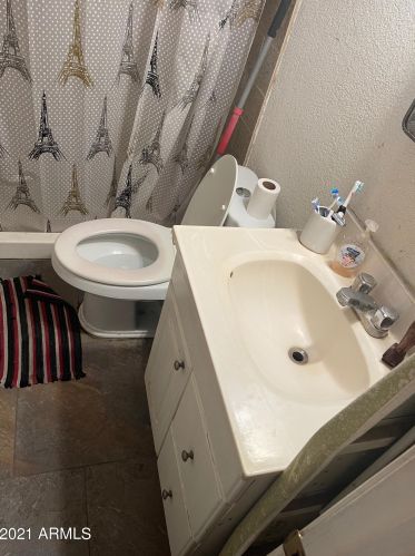 2628 47 Dr, Phoenix AZ 85031-2004 exterior