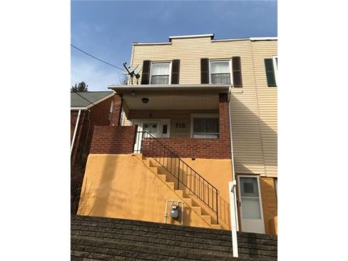 715 Melbourne St, Pittsburgh PA  15217-2848 exterior