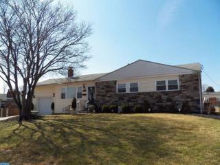 103 Shubrook Ln, Chester, PA 19014-2739