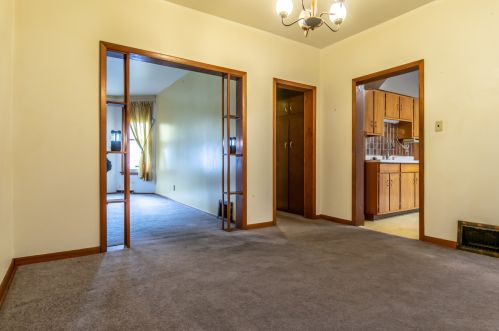 14206 Lincoln Ave, Dolton IL 60419-2340 exterior