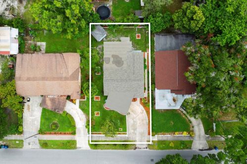 2012 Chelsea St, Tampa FL  33610-6124 exterior