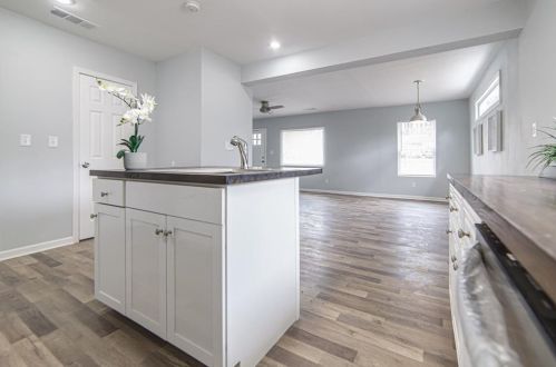 1688 Beechwood Blvd, Atlanta GA 30311-4018 exterior