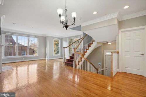 1320 Lessard Ln, Mc Lean VA  22101-3630 exterior