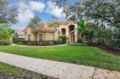 696 Stonefield Loop, Lake Mary, FL 32746-5337