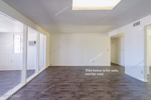 732 Camino Seco, Tucson AZ  85710-2628 exterior