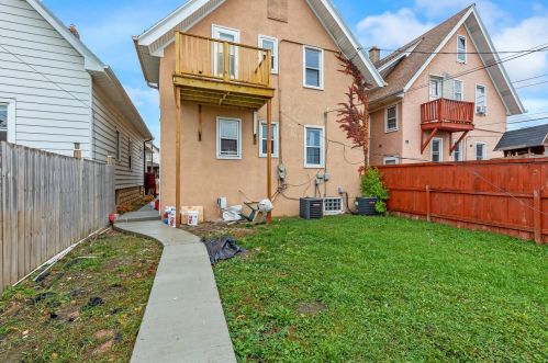 3116 9th St, Milwaukee WI  53215-4723 exterior