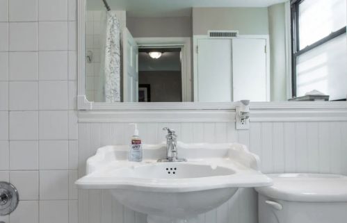 1850 Lincoln Ave, Chicago IL  60614-5812 exterior