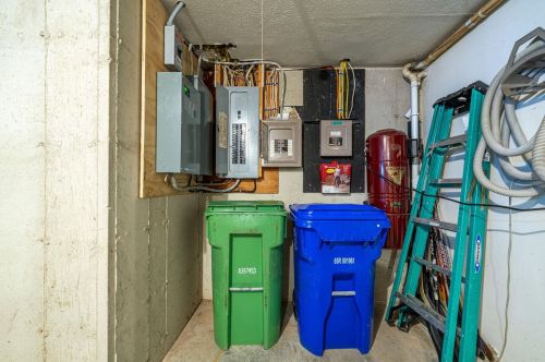 3 Arrowhead Dr, Concord NH  03304-5013 exterior