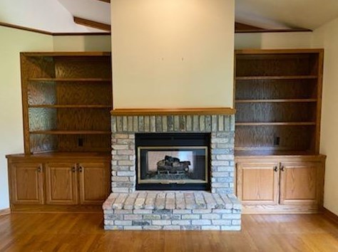 1941 Sharon Ln, Manitowoc WI 54220-1527 exterior