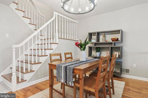 50 Danielle Ct, Trenton NJ  08648-1451 exterior