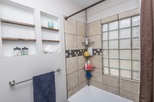 1458 55, Milwaukee WI 53214-5243 exterior