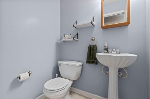 217 Mnr Vw Dr, Manor PA 15665-9731 exterior