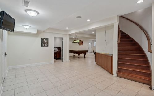 6724 Karlov Ave, Chicago IL 60712-3510 exterior