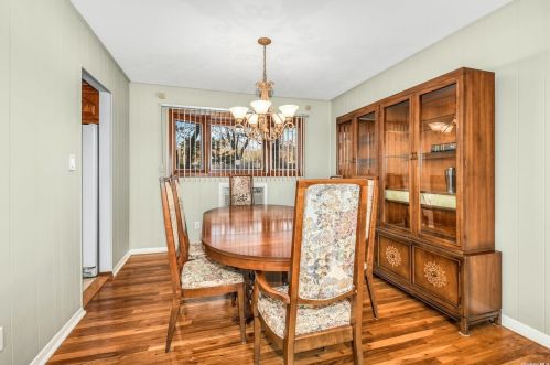 57 Arcadia Dr, Huntington Station NY 11746-6935 exterior