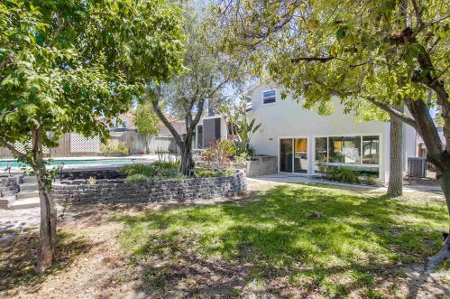 6979 Bobhird Dr, San Diego CA  92119-2021 exterior