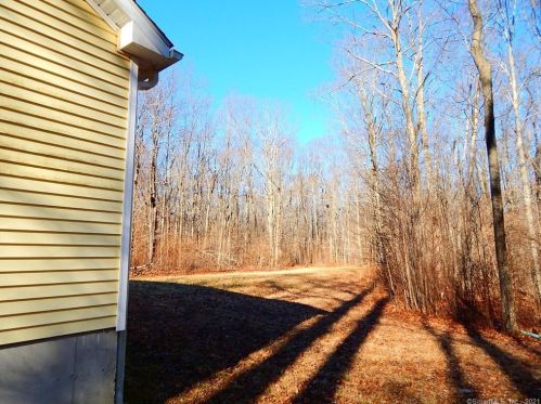 164 Cedar Lk Rd, Deep River CT 06417-1527 exterior