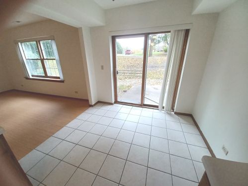 1012 Greenwood Cir, Bull Valley IL 60098-2985 exterior